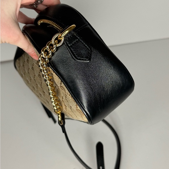 Gucci Marmont Crossbody - Picture 7 of 13